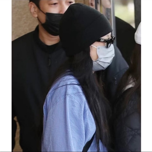 Rococo 01 Black Sunglasses - Picture 8 of 8